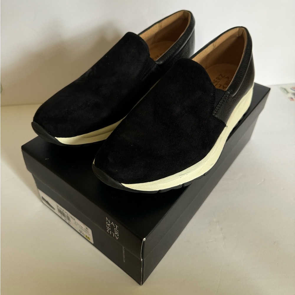 Naturalizers Black Slides